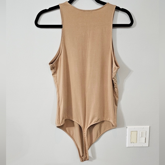 Express Body Contour Nude Bodysuit Size L - Picture 6 of 6